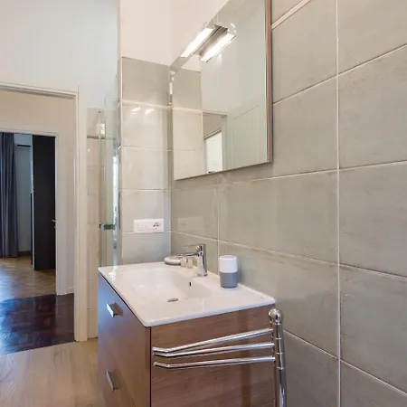 Bibi's Luxury Roma