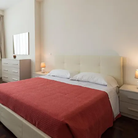 Bibi's Luxury Apartamento
